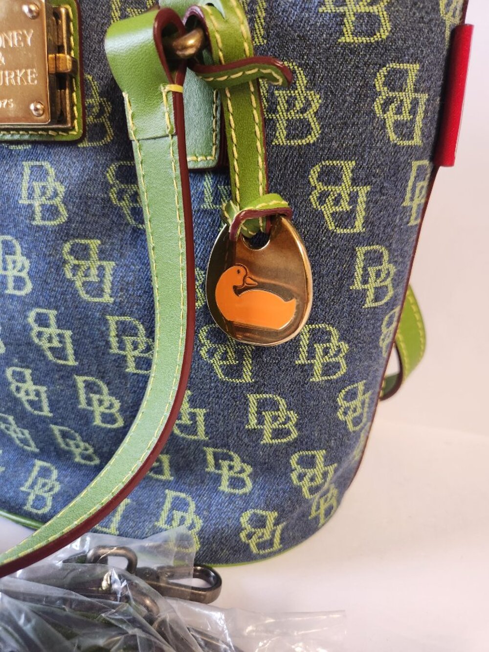 Dooney Bourke North South Bucket Bag Blue Denim Green Purse Handbag Shoulder Bag - Picture 5 of 16